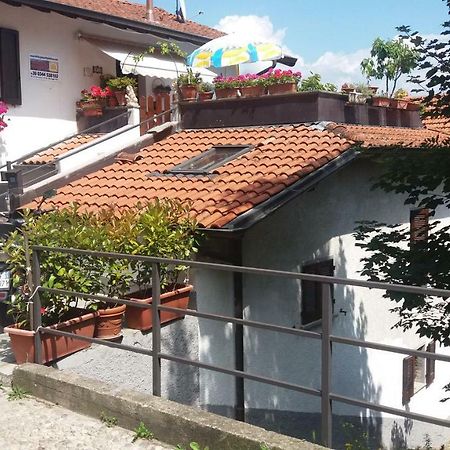 Miniappartamento Gony Plesio Buitenkant foto